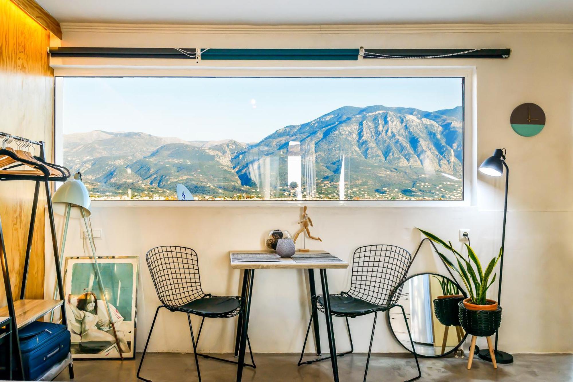 Appartement Lucy In The Sky With Diamonds à Kalamata Extérieur photo
